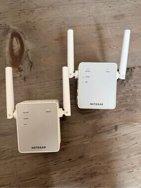 Pre-owner NETGEAR AC750 WiFi Range Extender - Set of 2